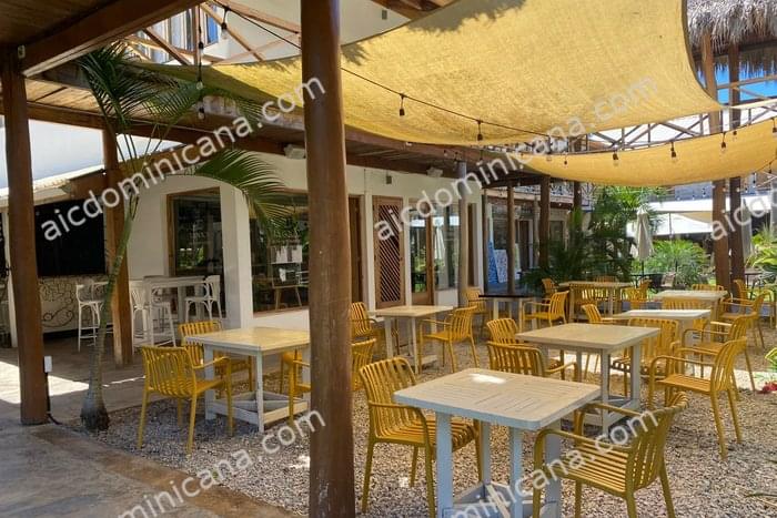 01 RE8 re8 vente restaurant las terrenas.jpg